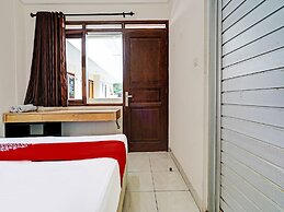 OYO 1699 Verona Residence