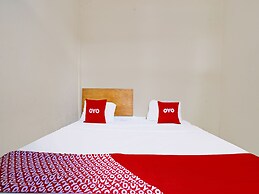 OYO 1699 Verona Residence