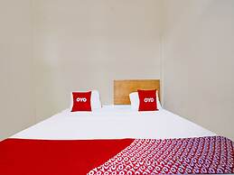 OYO 1699 Verona Residence