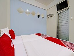 OYO 1699 Verona Residence