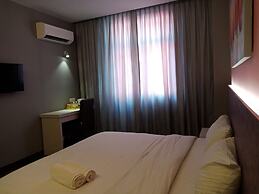 Lemon8 Hotel Apartment