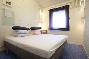 Hong Kong Island YHA Jockey Club Mt. Davis Youth Hostel