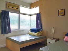 Hong Kong Island YHA Jockey Club Mt. Davis Youth Hostel