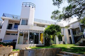 Hong Kong Island YHA Jockey Club Mt. Davis Youth Hostel