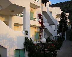 Aglaia Apartments & Studios