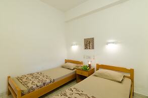 Aglaia Apartments & Studios