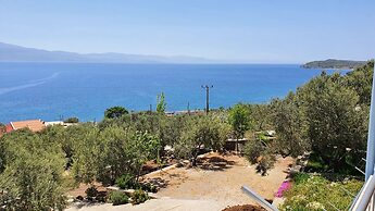 Assos Nazan Motel Restoran Beach