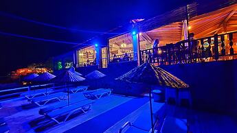 Assos Nazan Motel Restoran Beach