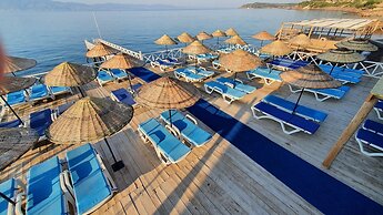 Assos Nazan Motel Restoran Beach
