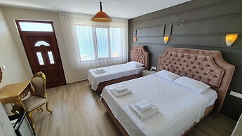 Assos Nazan Motel Restoran Beach