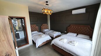 Assos Nazan Motel Restoran Beach