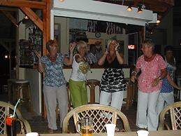 Sunshine Studios & Apartments