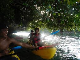 G.A.U. Mechang Lagoon Resort