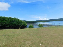 G.A.U. Mechang Lagoon Resort