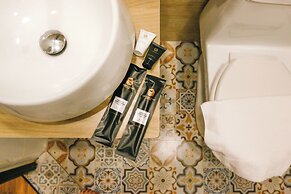 Golden Roof Hotel Seri Iskandar