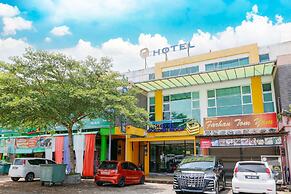Golden Roof Hotel Seri Iskandar