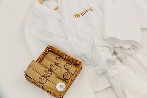 Palazzo Luxury Hotel