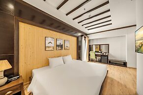 Palazzo Luxury Hotel