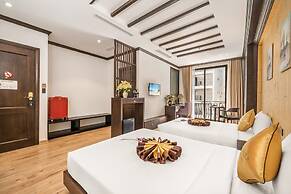 Palazzo Luxury Hotel