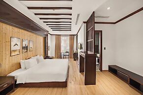 Palazzo Luxury Hotel