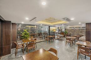 Palazzo Luxury Hotel