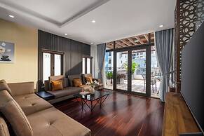 Palazzo Luxury Hotel