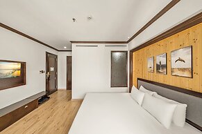 Palazzo Luxury Hotel