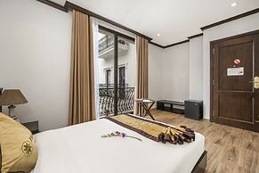 Palazzo Luxury Hotel