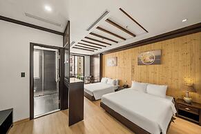 Palazzo Luxury Hotel