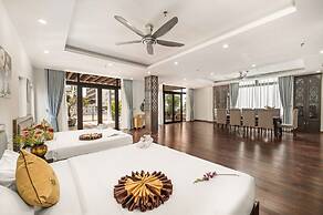 Palazzo Luxury Hotel