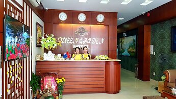 Queen Garden Hotel