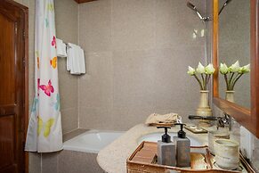 Ta Prohm Hotel & Spa