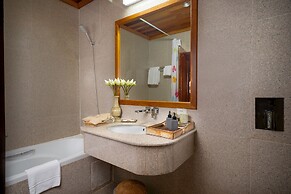 Ta Prohm Hotel & Spa