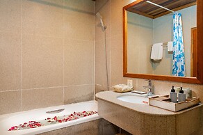 Ta Prohm Hotel & Spa