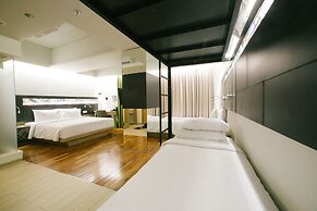 MaxOneHotels at Dharmahusada - Surabaya