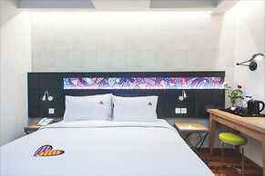 MaxOneHotels at Dharmahusada - Surabaya