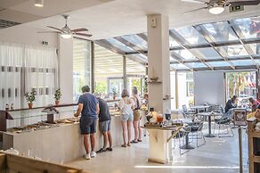 Dionysos Hotel & Suites