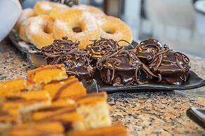 Dionysos Hotel & Suites