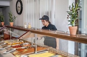 Dionysos Hotel & Suites