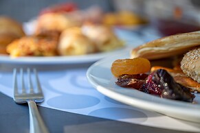 Dionysos Hotel & Suites