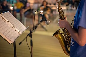 Dionysos Hotel & Suites