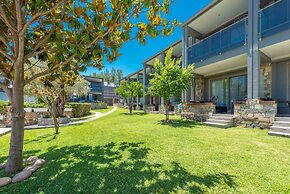 Dionysos Hotel & Suites