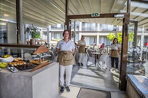 Dionysos Hotel & Suites