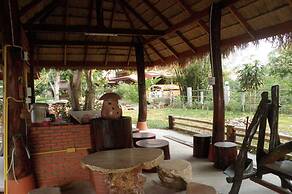Rim Nam Kong Homestay & Campsite