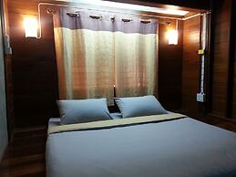 Rim Nam Kong Homestay & Campsite