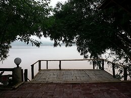 Rim Nam Kong Homestay & Campsite