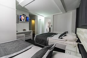 Hotel Cool Zagreb Airport