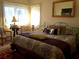 Cayuga Lake Inn Ithaca Hotel Alt 