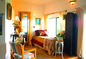 Cayuga Lake Inn Ithaca Hotel Alt 