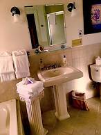 Cayuga Lake Inn Ithaca Hotel Alt 